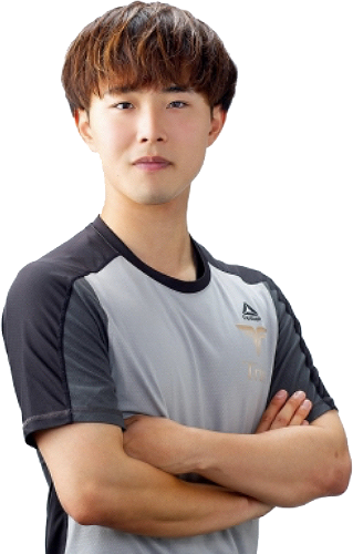 トレーナー 岸本 健太 トレーナー 岸本 健太